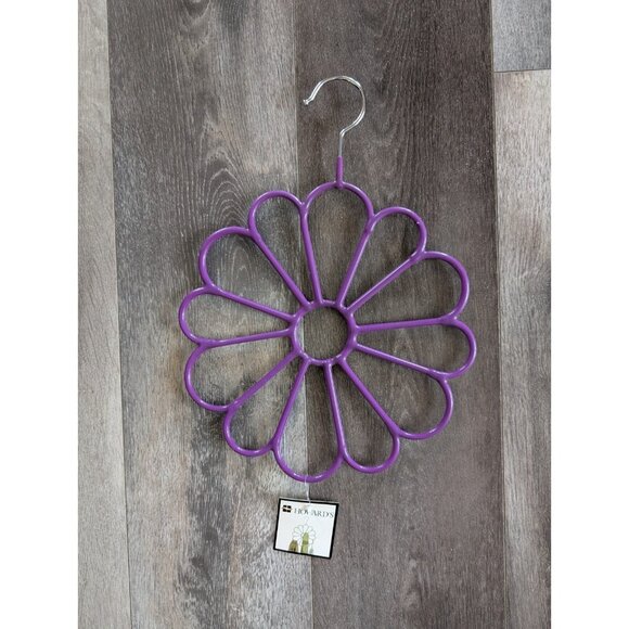 Howard's Purple Flower-Shaped Scarf & Accessory Organizer Multi-Use Hanger - Picture 2 of 5